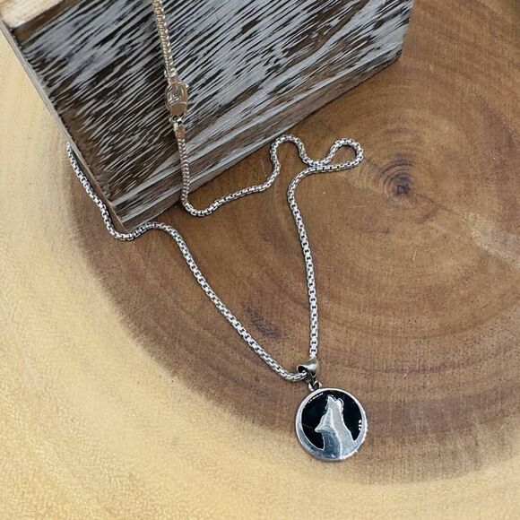 Howling Wolf Black Coyote Sterling Silver Necklace - Picture 2 of 3